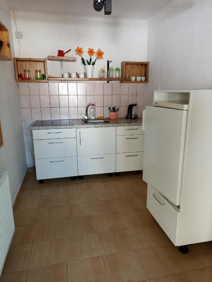Uj Vilag Apartment Harkany Bagian luar foto